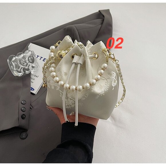 Embroidered Floral Pearl Handle Drawstring Bag - Picture 13 of 16